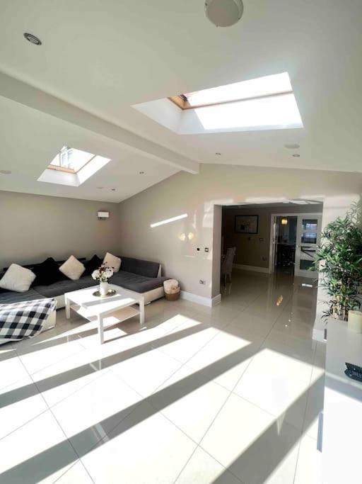 Stunning Home In Astley Tyldesley Esterno foto